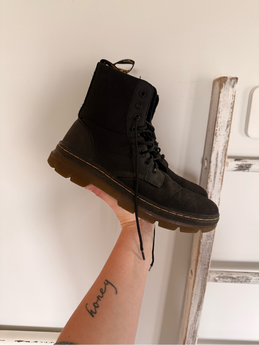 Dr Martens Combs Technical Canvas Black Combat Work Boot Size 11 EUC Laces women